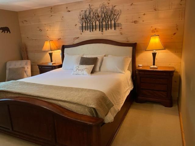 The Snowed 3* Killington